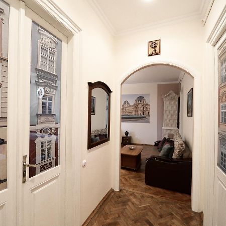 The Historical Family Nest In City Centre Lviv Ngoại thất bức ảnh