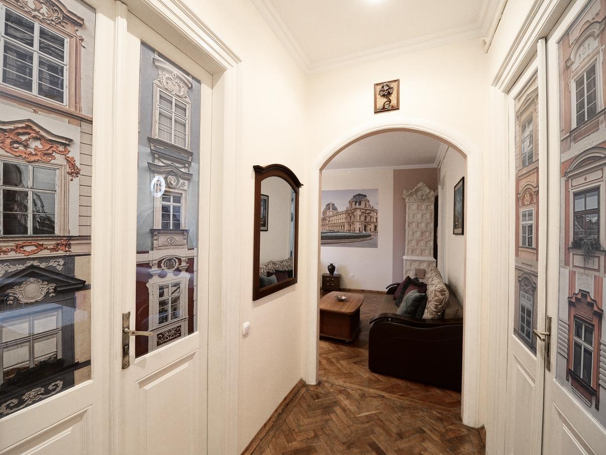 The Historical Family Nest In City Centre Lviv Ngoại thất bức ảnh